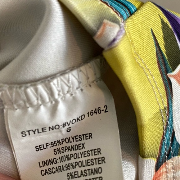 JLUXLabel Midi Tropical Floral Dress - Picture 6 of 7